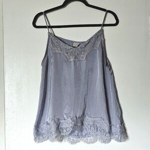 Paper Crane spaghetti straps lilac gray lace top Size L